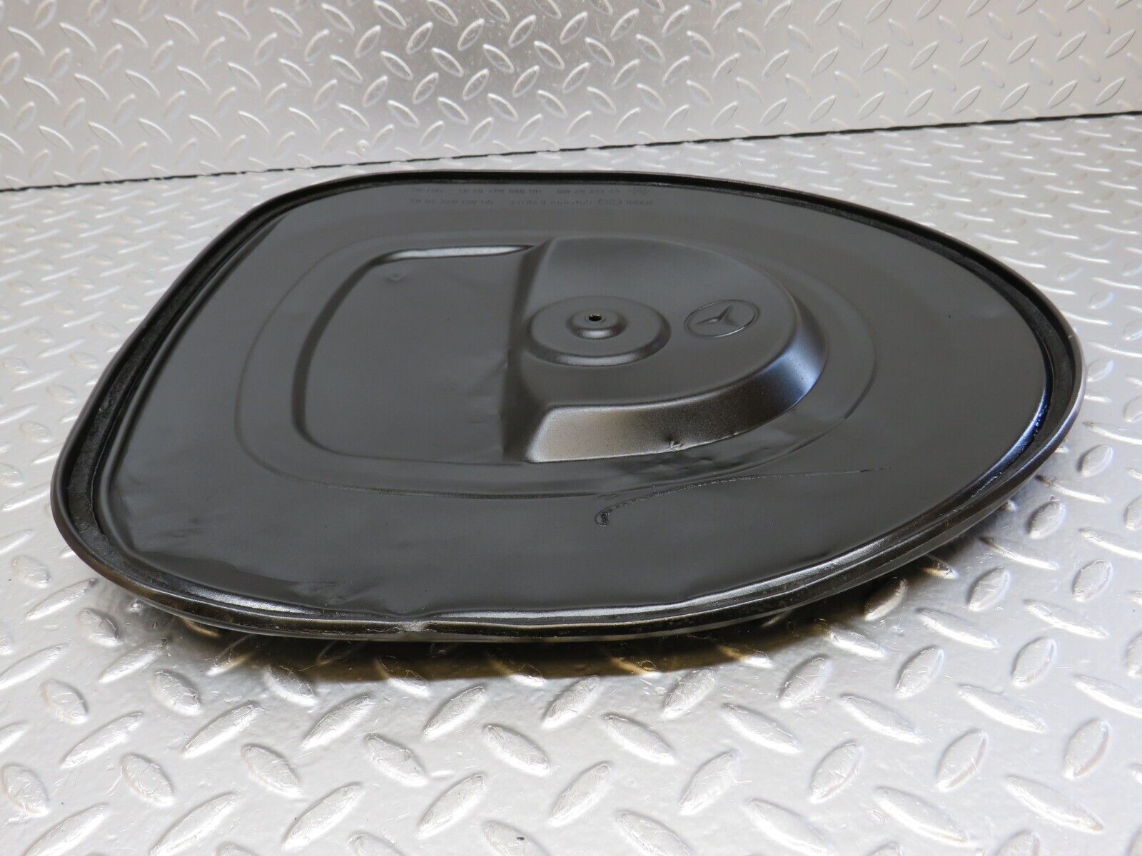 33560 Mercedes-Benz C107 R107 Air Filter Box Housing Lid 0080948902