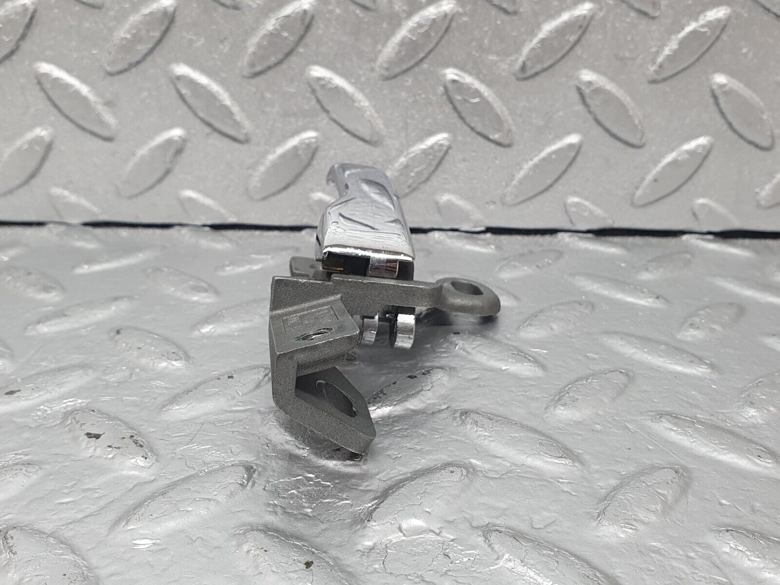 43971 Mercedes-Benz C123 230CE Coupe Left Interior Door Handle 1237600161