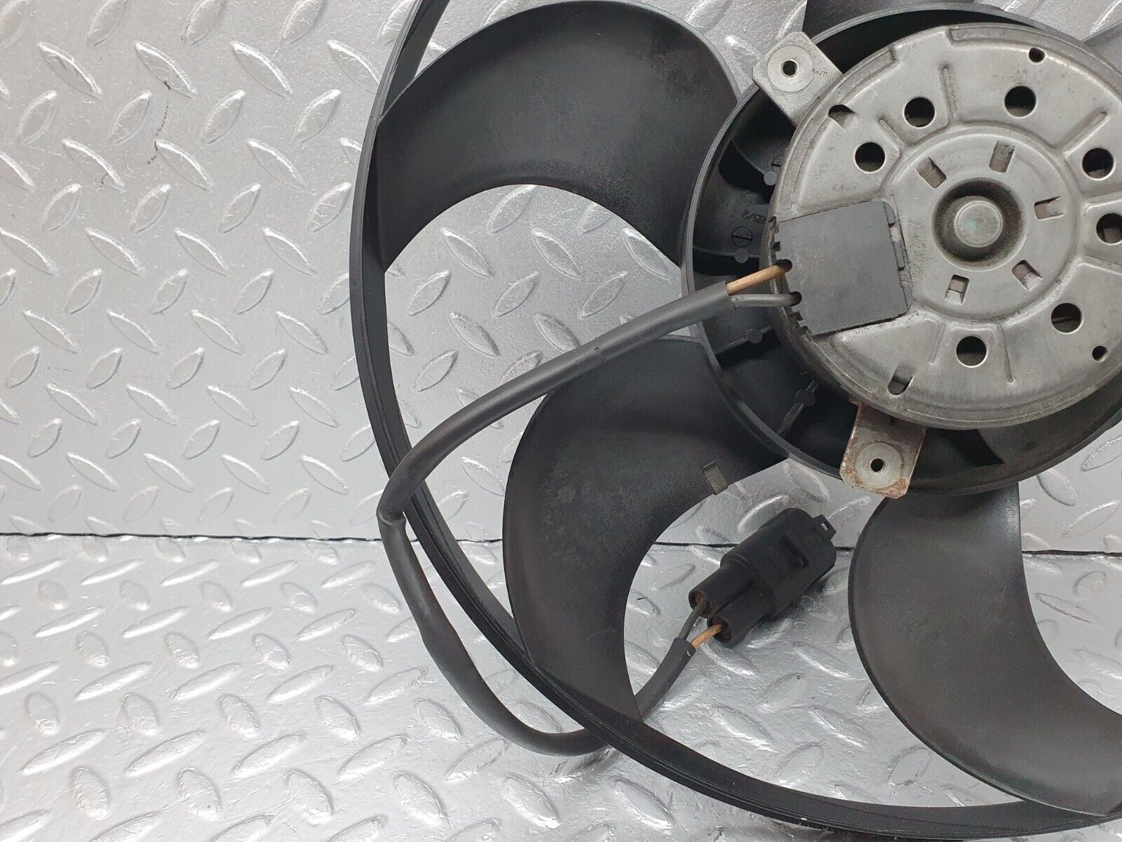 41852 Mercedes-Benz W202 C200 Radiator Cooling Fan 3136613279