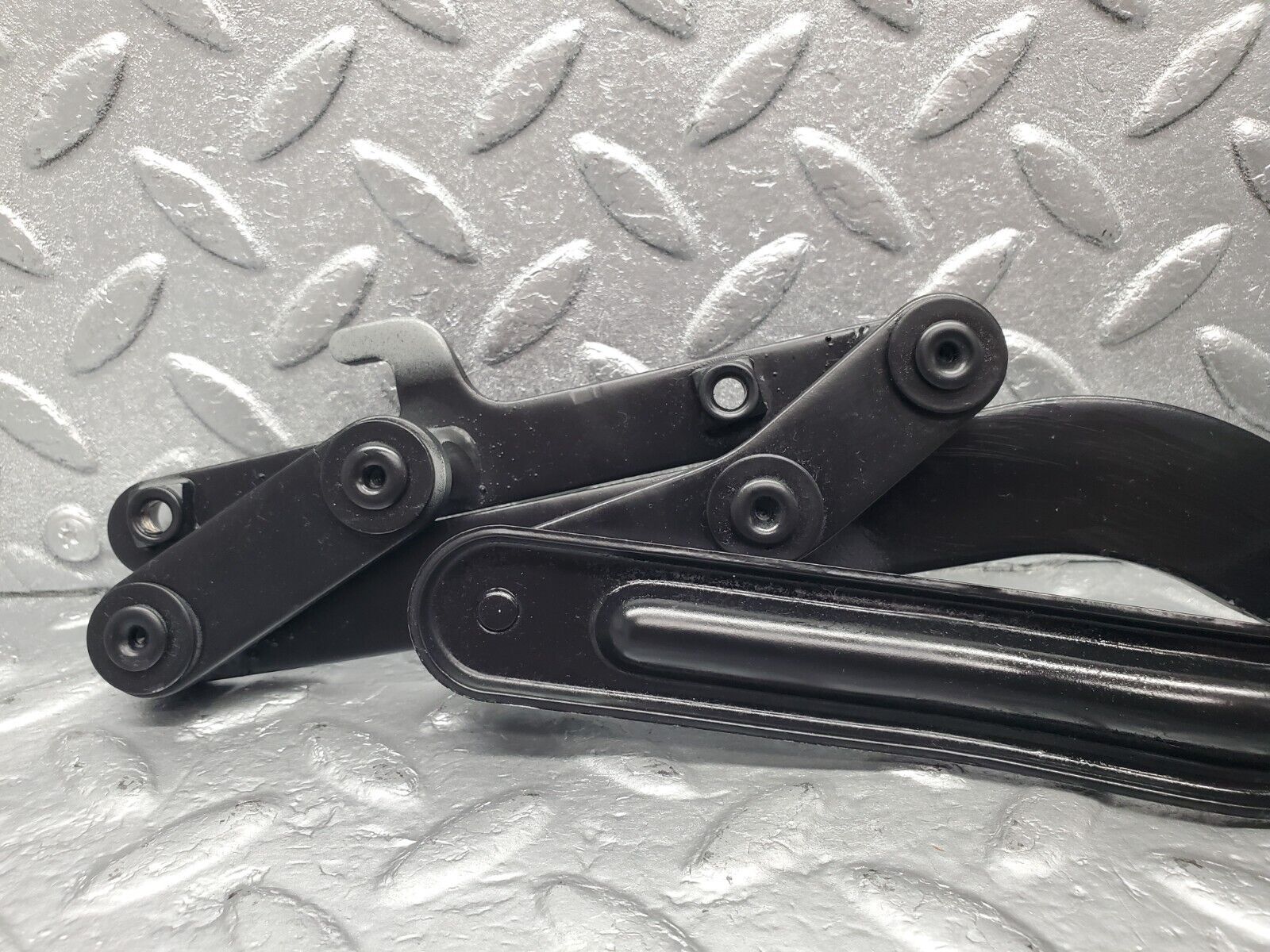 47018 Mercedes-Benz R129 320SL Coupe Trunk Boot Lid Hinge Left Side