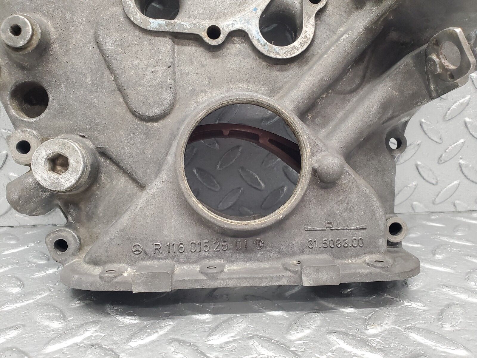 46257 Mercedes-Benz W126 420SE Timing Chain Cover 1160152501