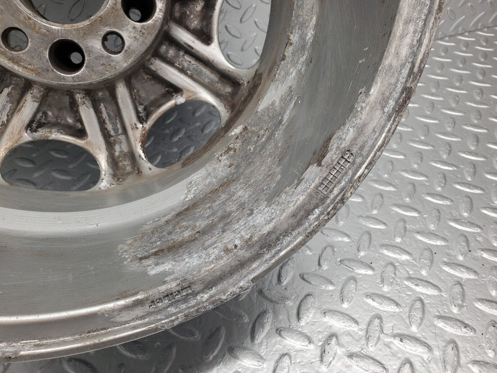 46106 Mercedes-Benz Alloy Wheel 7Jx15H2 ET35 KBA42354