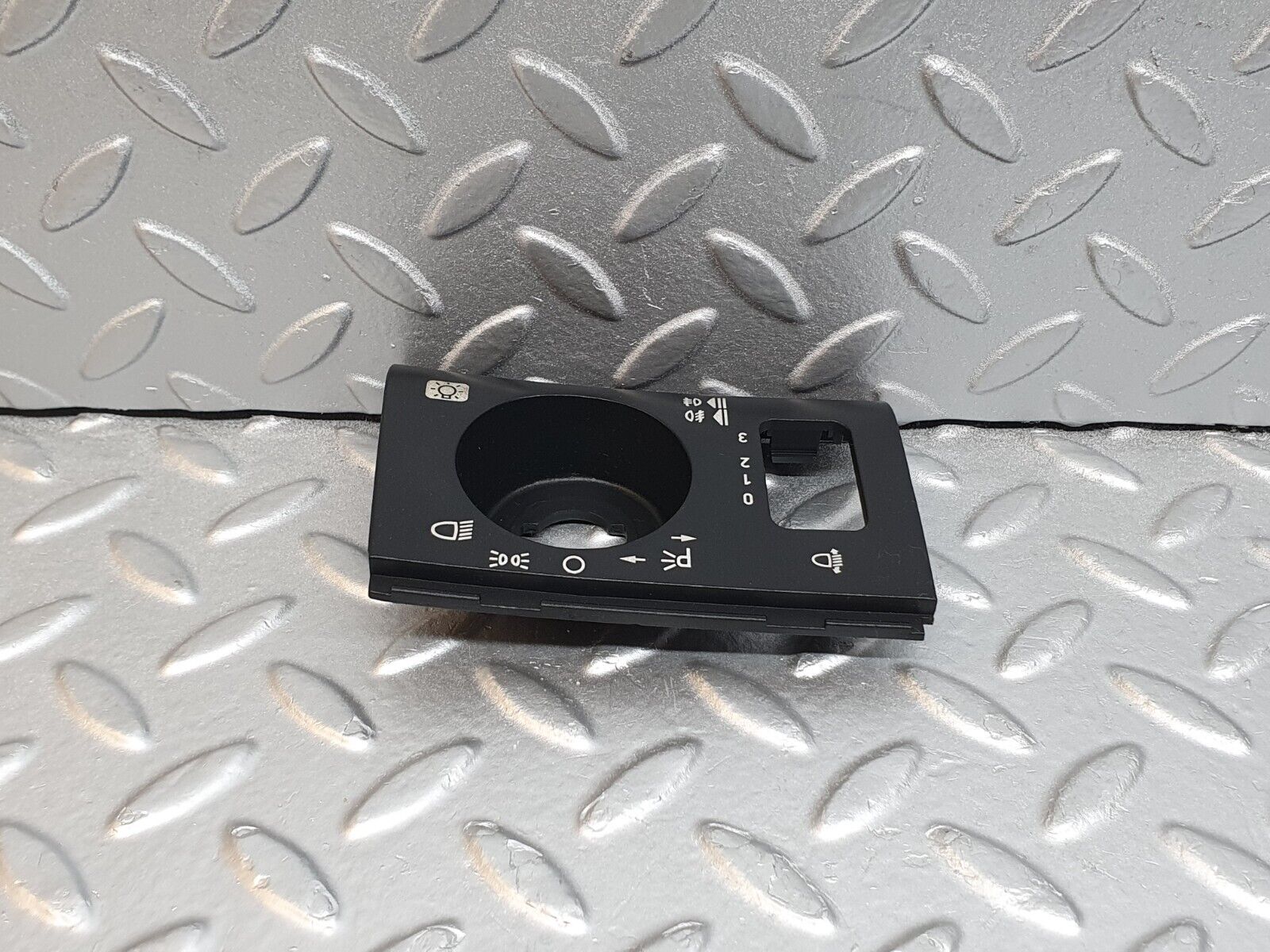 41977 Mercedes-Benz W202 C200 Headlight Switch Surround Cover 2026890380