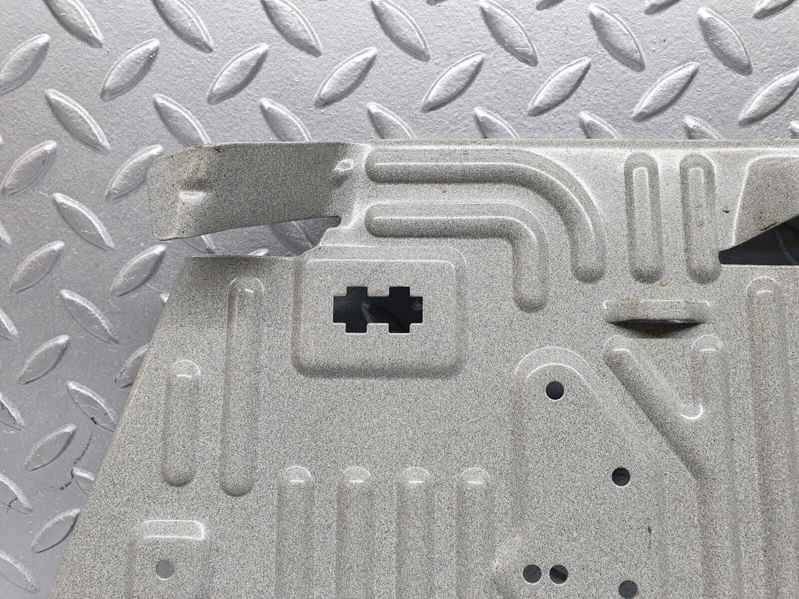 41933 Mercedes-Benz W202 C200 Front Left Floor Cover