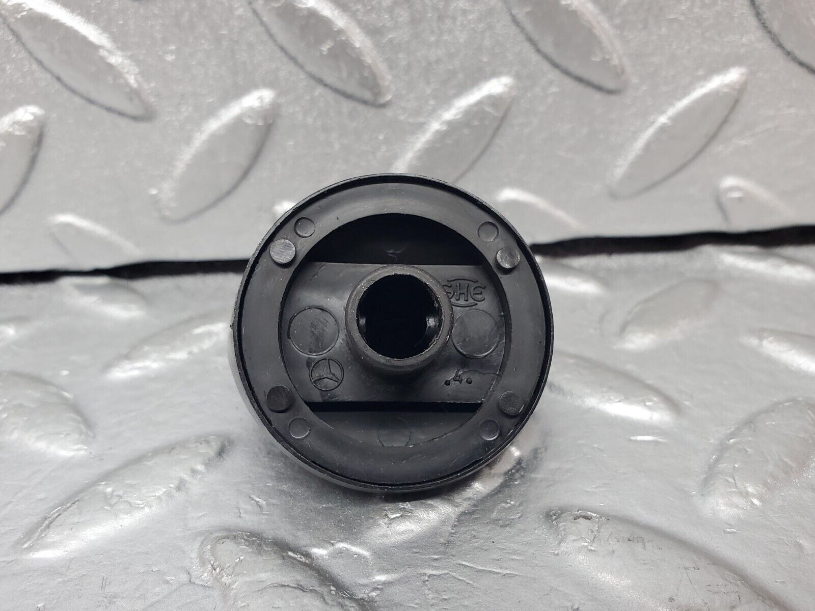 44525 Mercedes-Benz W123 280E Heater Control Knob Set