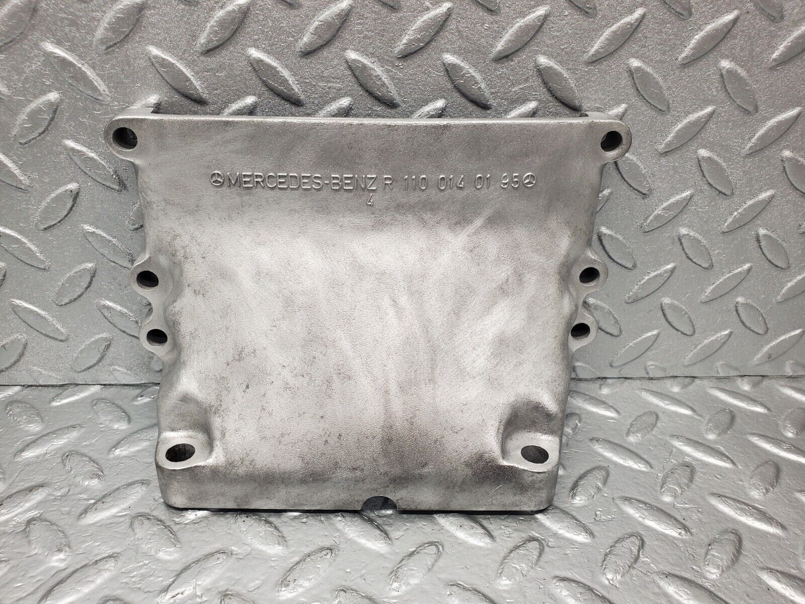 46648 Mercedes-Benz C123 280CE Coupe Gearbox Support 1100140195