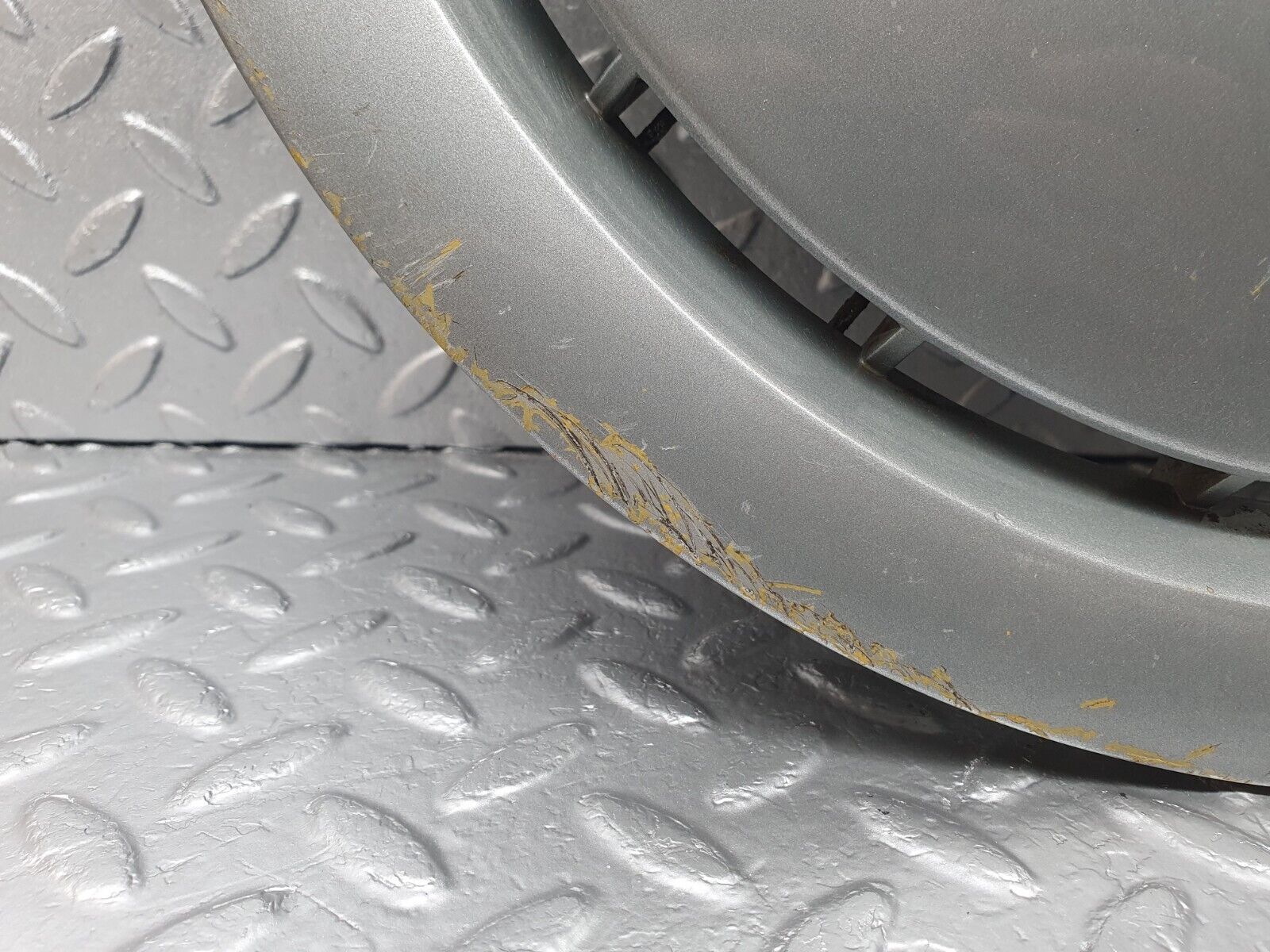 42881 Mercedes-Benz W201 190 2.0L Wheel Trim Hub Cap 14" 2014010324