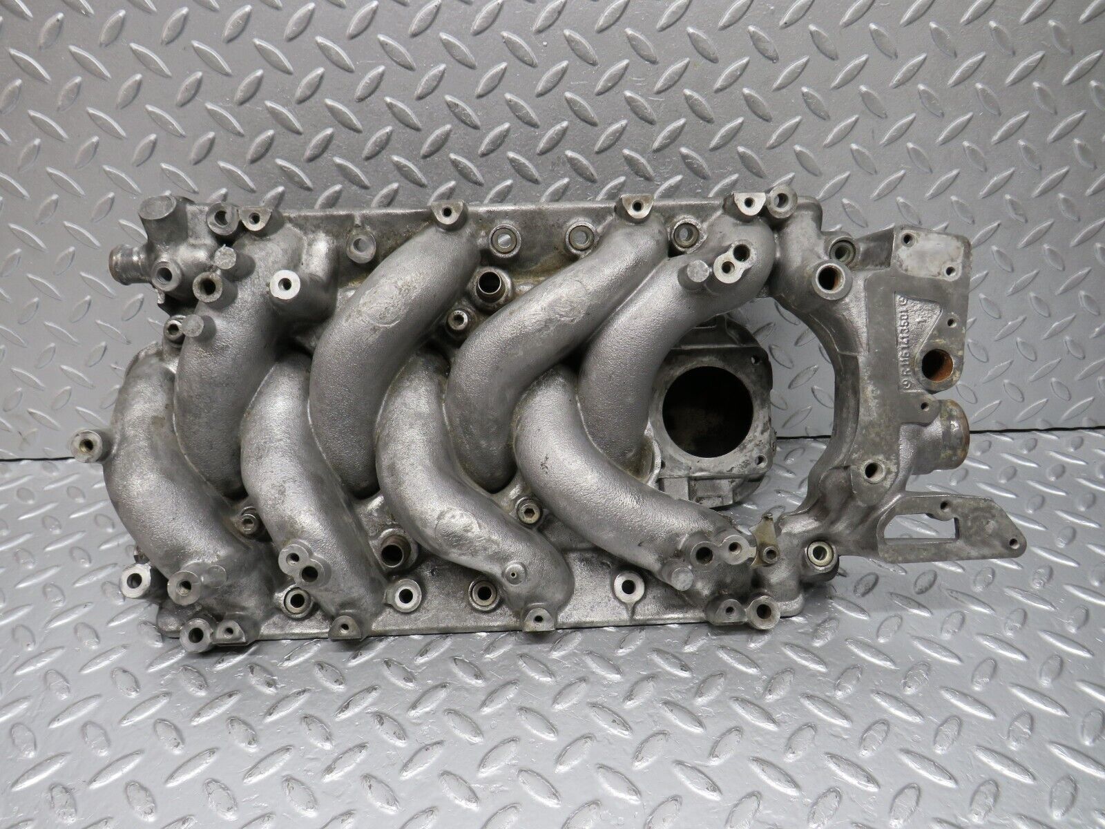 39896 Mercedes-Benz R107 350SL Air Intake Manifold 1161413501 1171412201