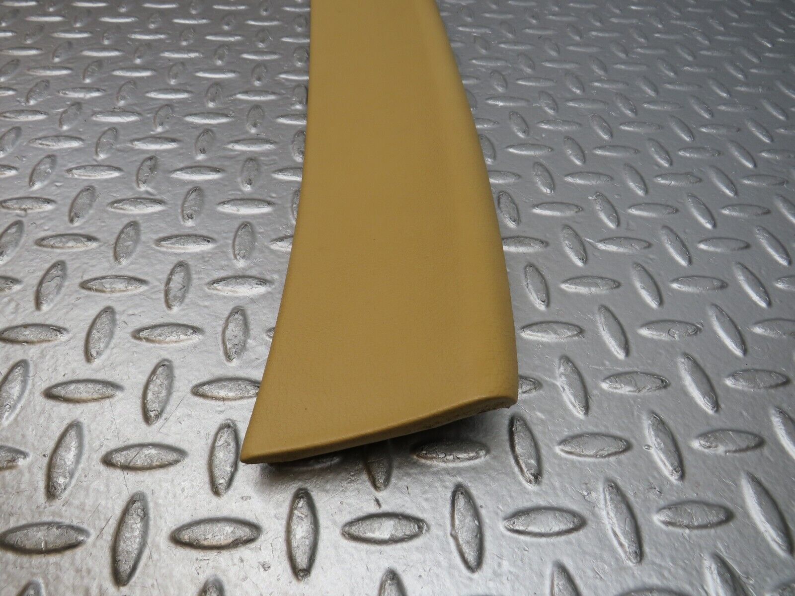 39848 Mercedes-Benz R107 350SL Hardtop Rear Headlining Panel