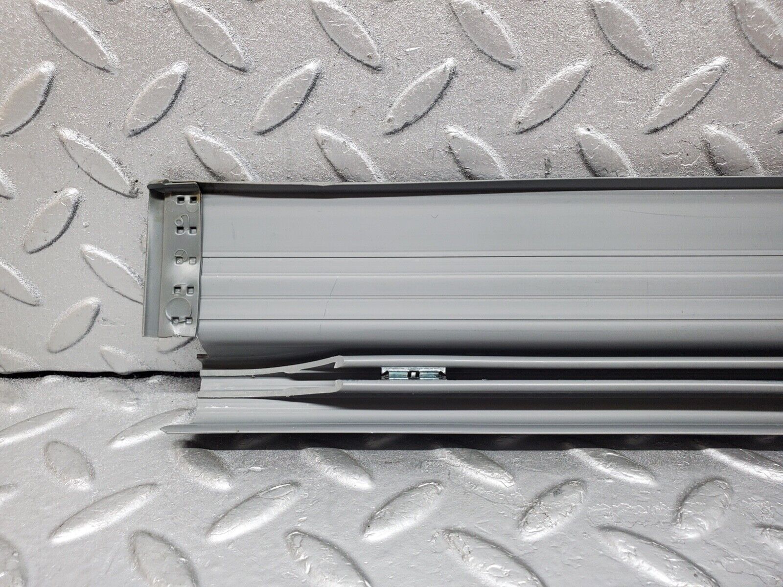 44584 Mercedes-Benz W124 220E Rear Right Door Sill Trim