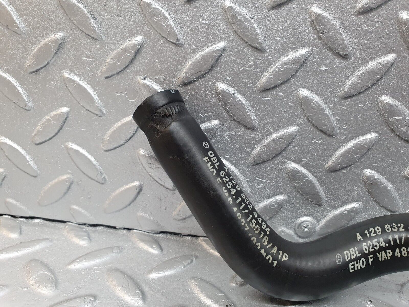 42524 Mercedes-Benz R129 320SL Coupe Coolant Hose Pipe 1298324494