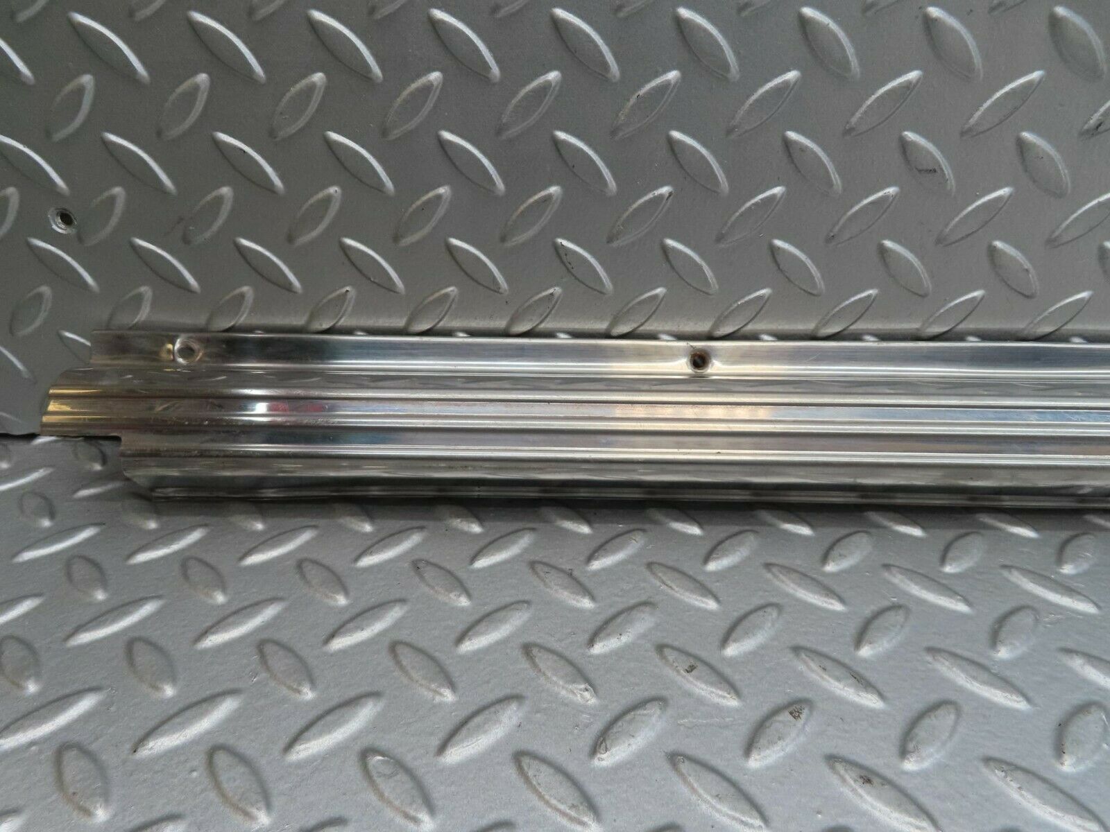 15568 Mercedes-Benz R107 450SL Left Door Sill Chrome