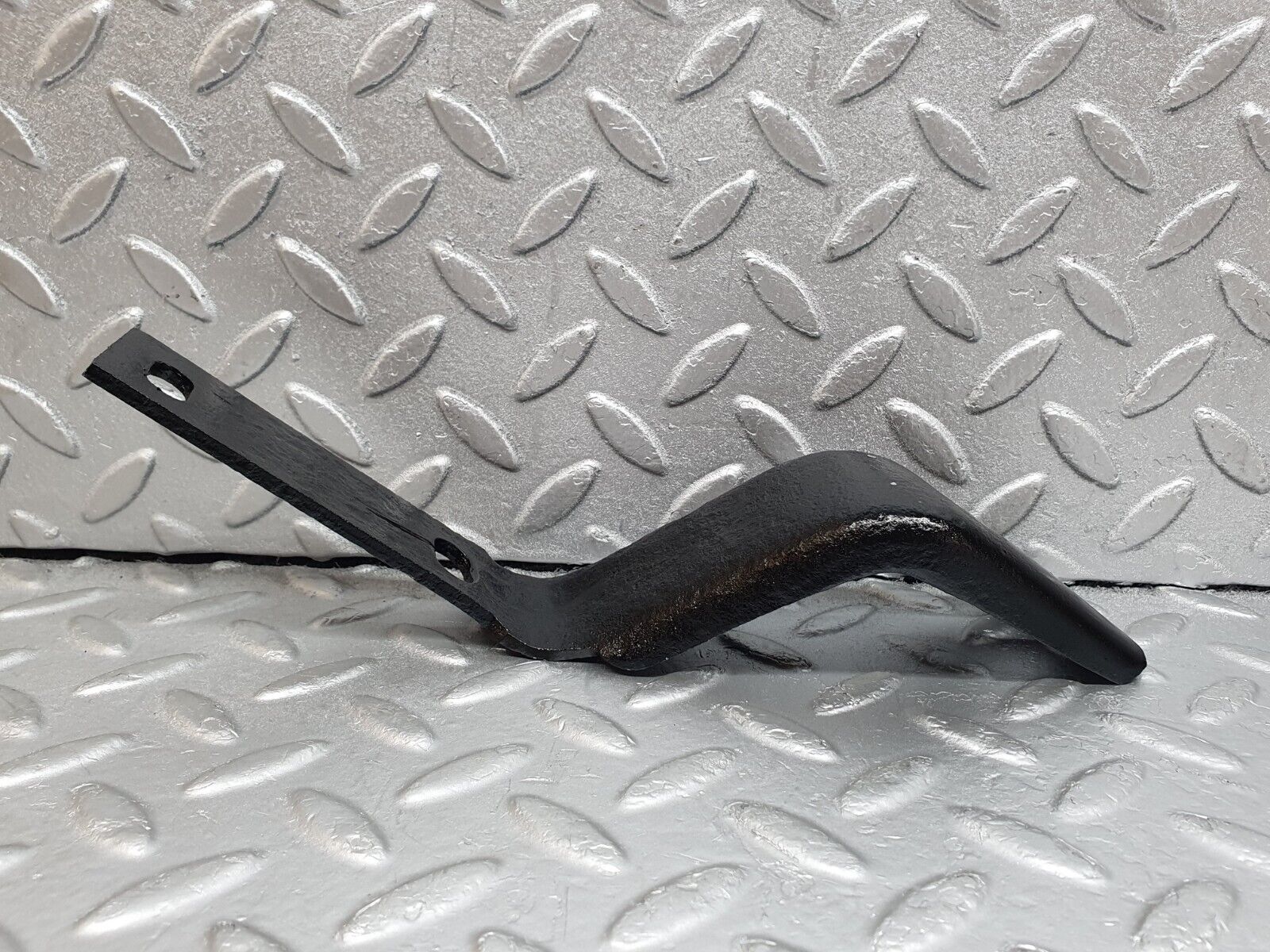 44220 Mercedes-Benz C123 230CE Coupe Rear Bumper Bracket