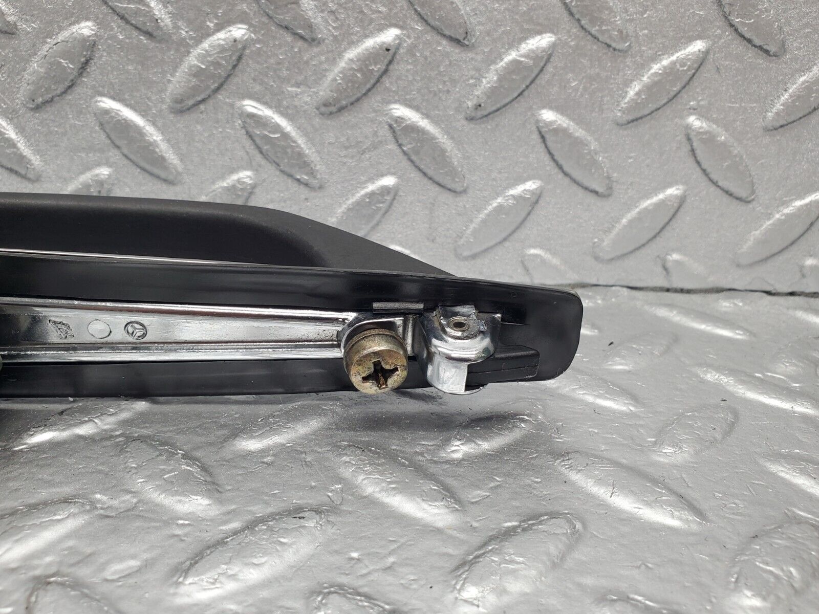 46384 Mercedes-Benz C123 280CE Coupe Right Door Exterior Handle No Key