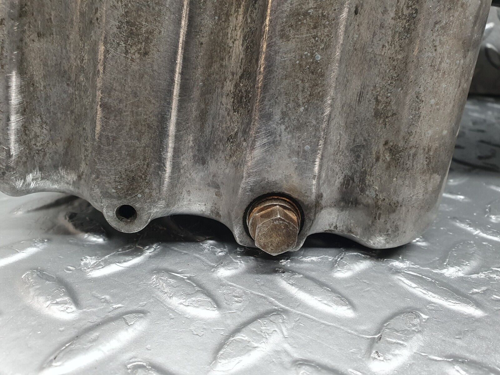 44001 Mercedes-Benz C123 230CE Coupe Oil Pan Oil Sump 1020141702