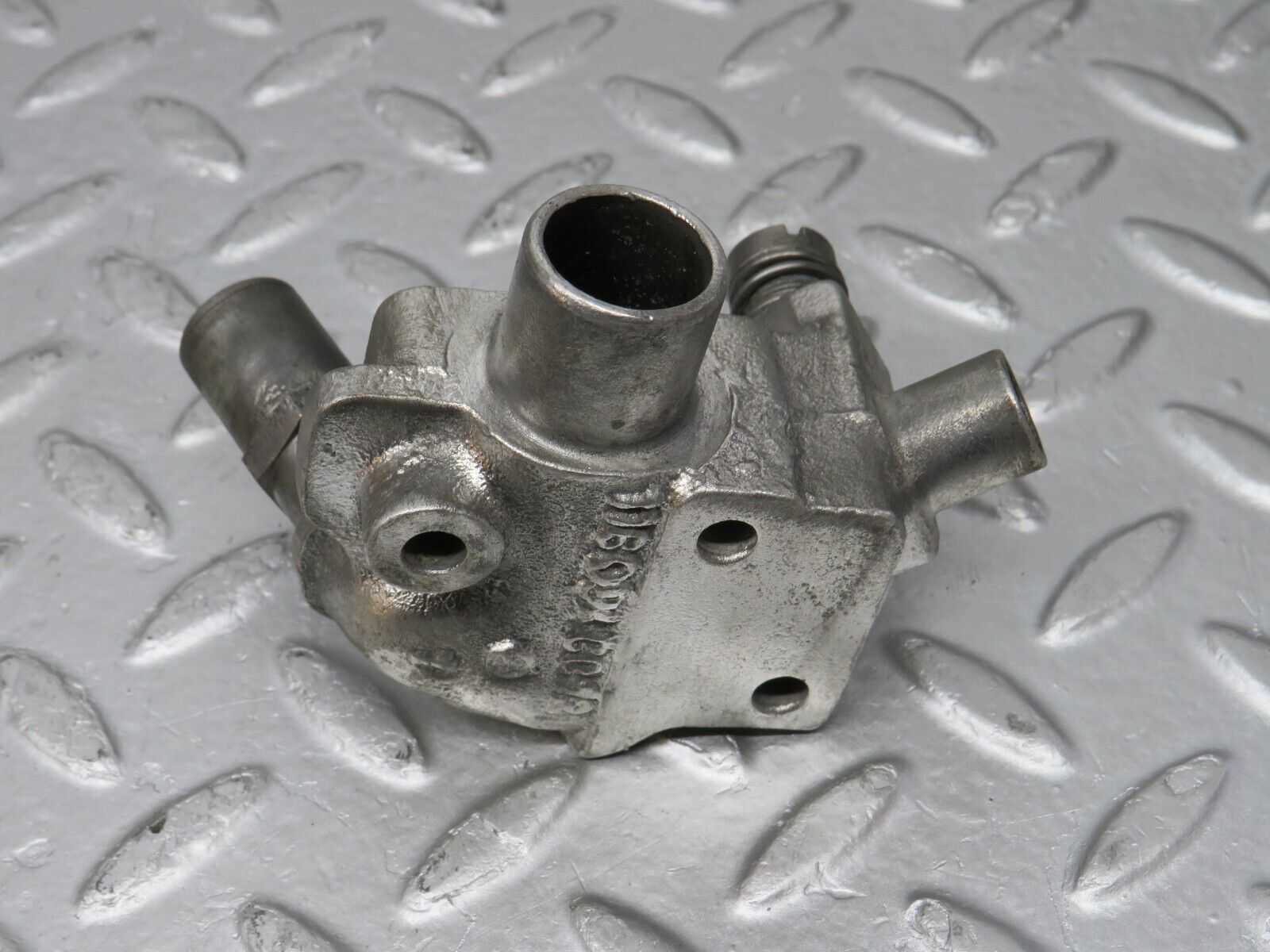 32860 Mercedes-Benz C107 R107 350 V8 Auxiliary Air Valve 1160940012