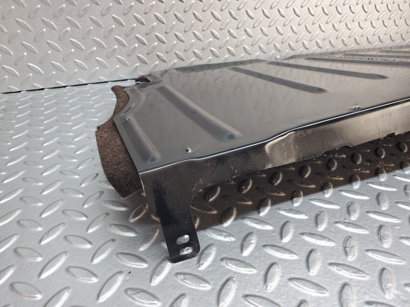 45699 Mercedes-Benz W126 420SE Fuel Tank Cover Plate