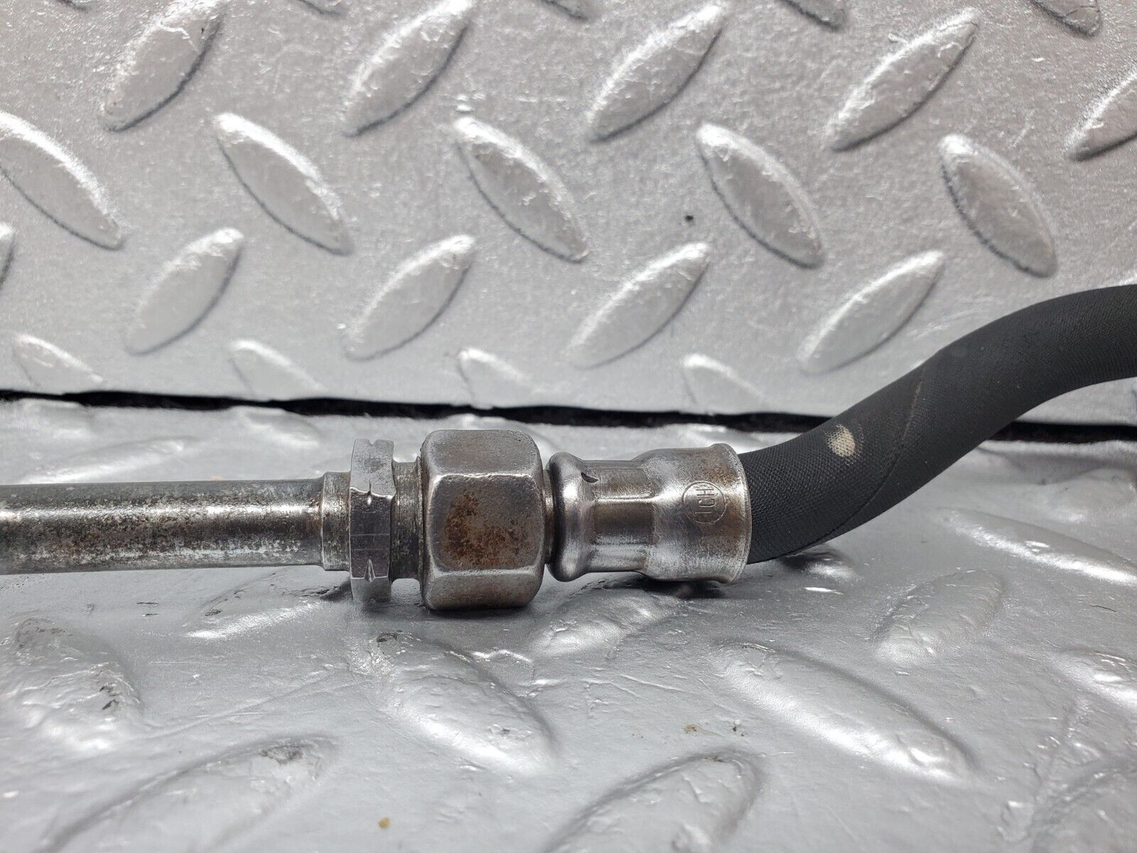 45459 Mercedes-Benz 280E M110.988 Gearbox Oil Hose Pipe