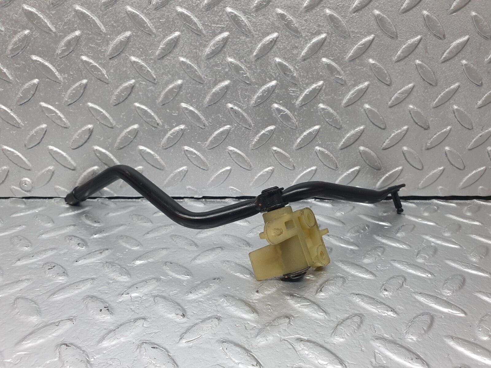 42815 Mercedes-Benz W201 190 2.0L Accelerator Pedal Linkage 2013010218