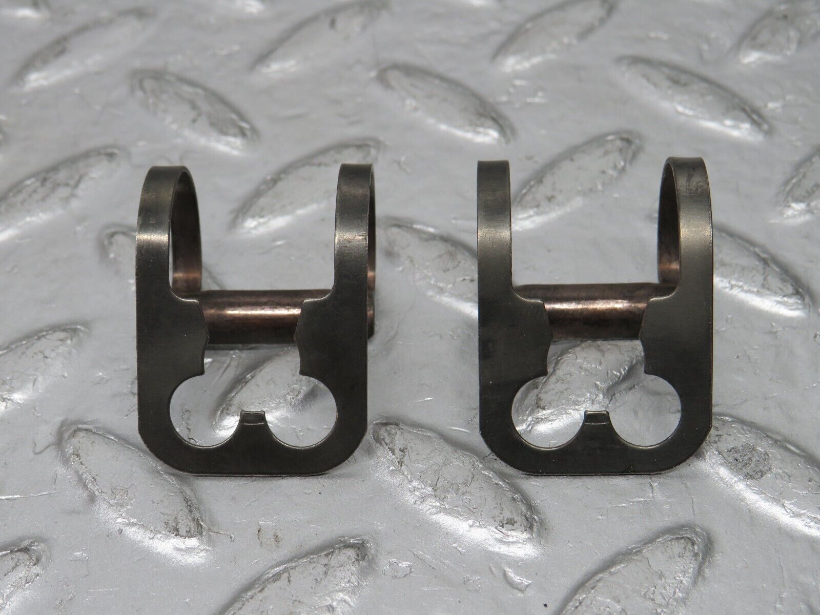 33007 Mercedes-Benz C107 R107 350 V8 Valve Rocker Arm With Spring & Tappet