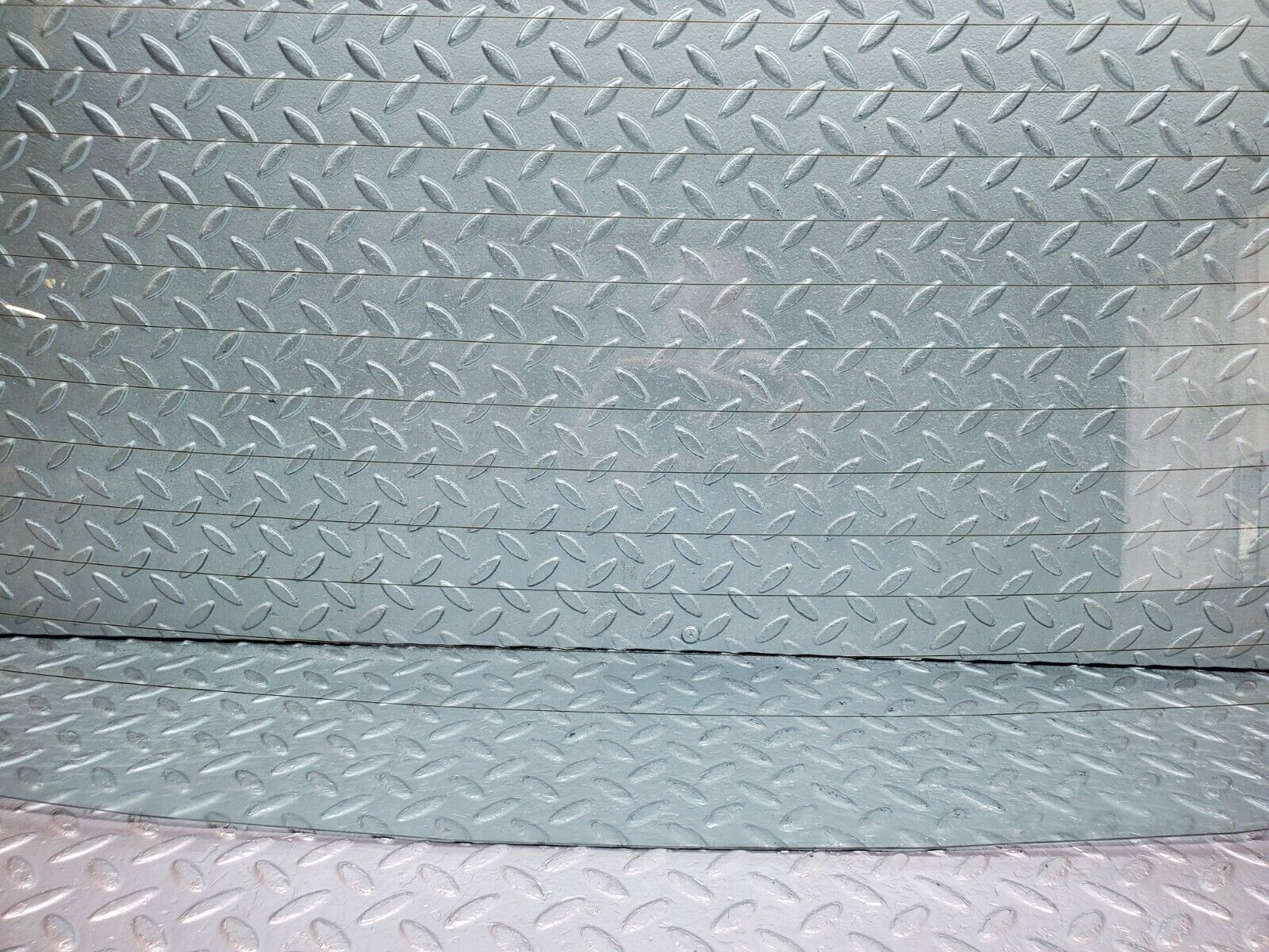 44368 Mercedes-Benz W123 280E Rear Heated Windscreen Glass