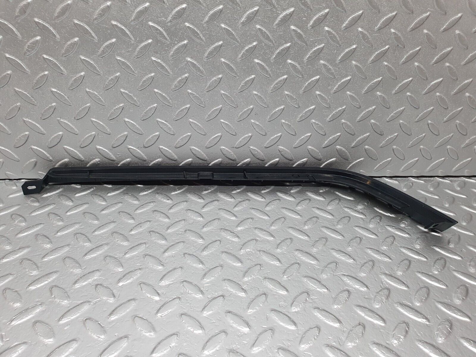 41808 Mercedes-Benz W202 C200 Under Headlight Trim Right 2028260877 2028260677