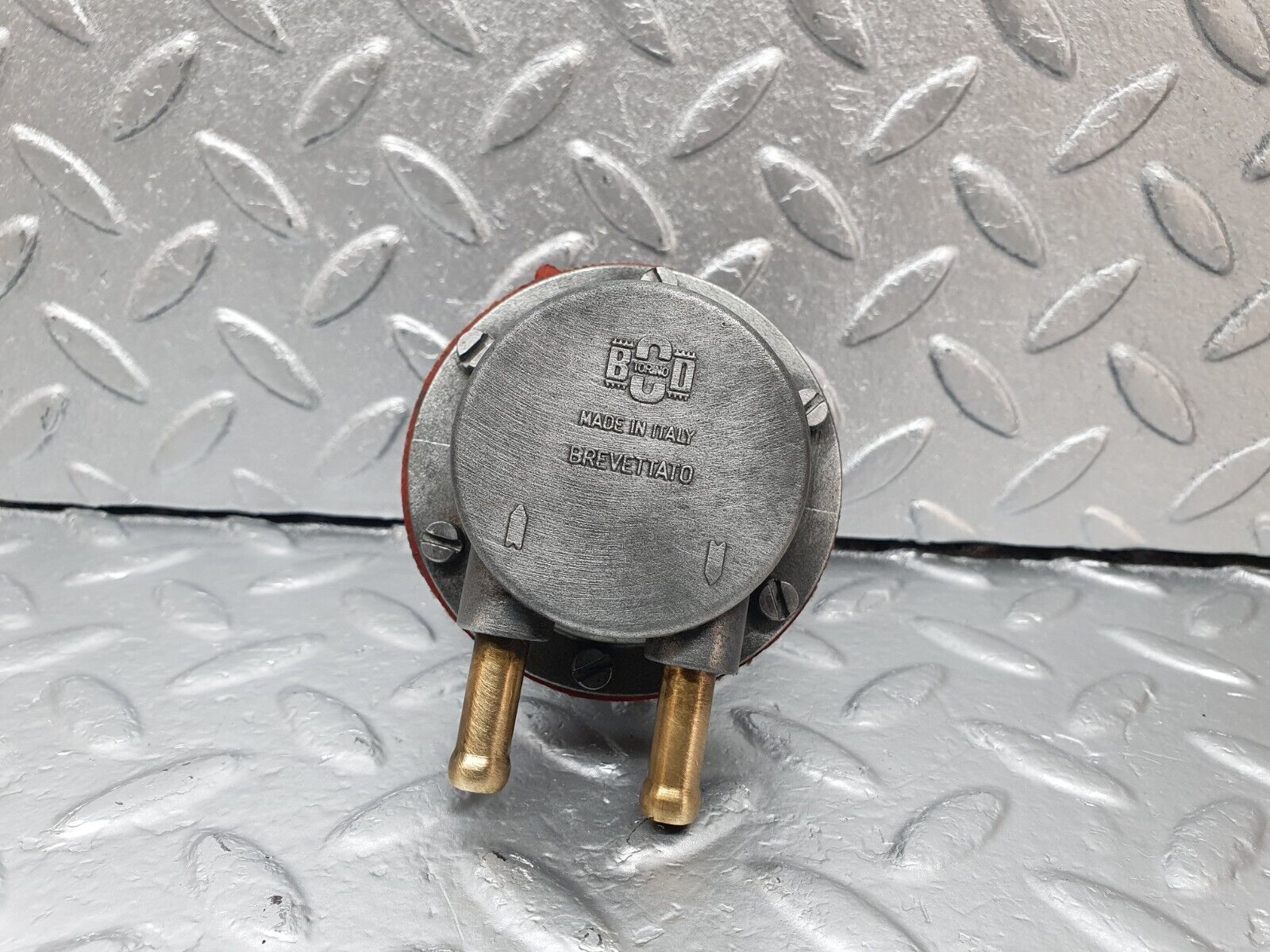 42828 Mercedes-Benz W201 190 2.0L Fuel Pump BCD Torino 263817C