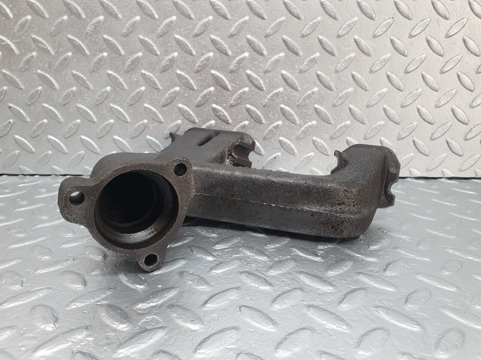 43318 Mercedes-Benz W108 280SE Exhaust Manifold Cylinder 1-3 1291420102