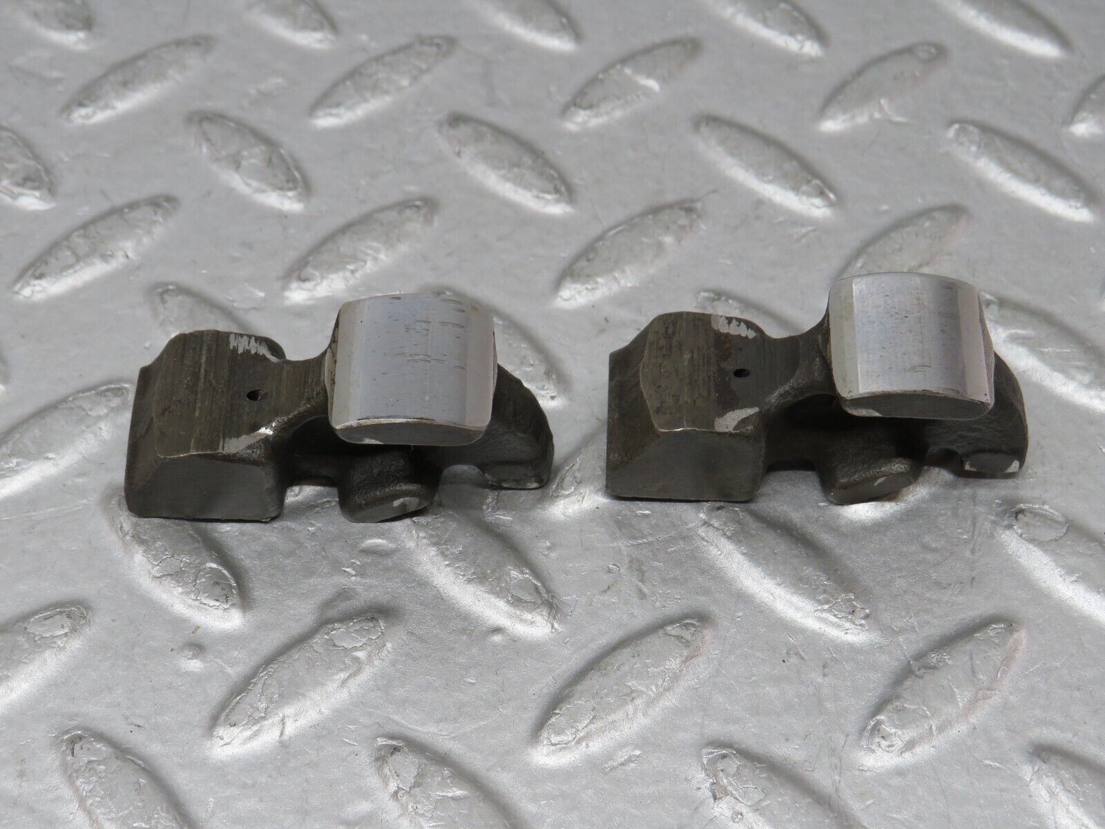 35644 Mercedes-Benz R107 280SL Valve Rocker Arm With Spring And Tappet