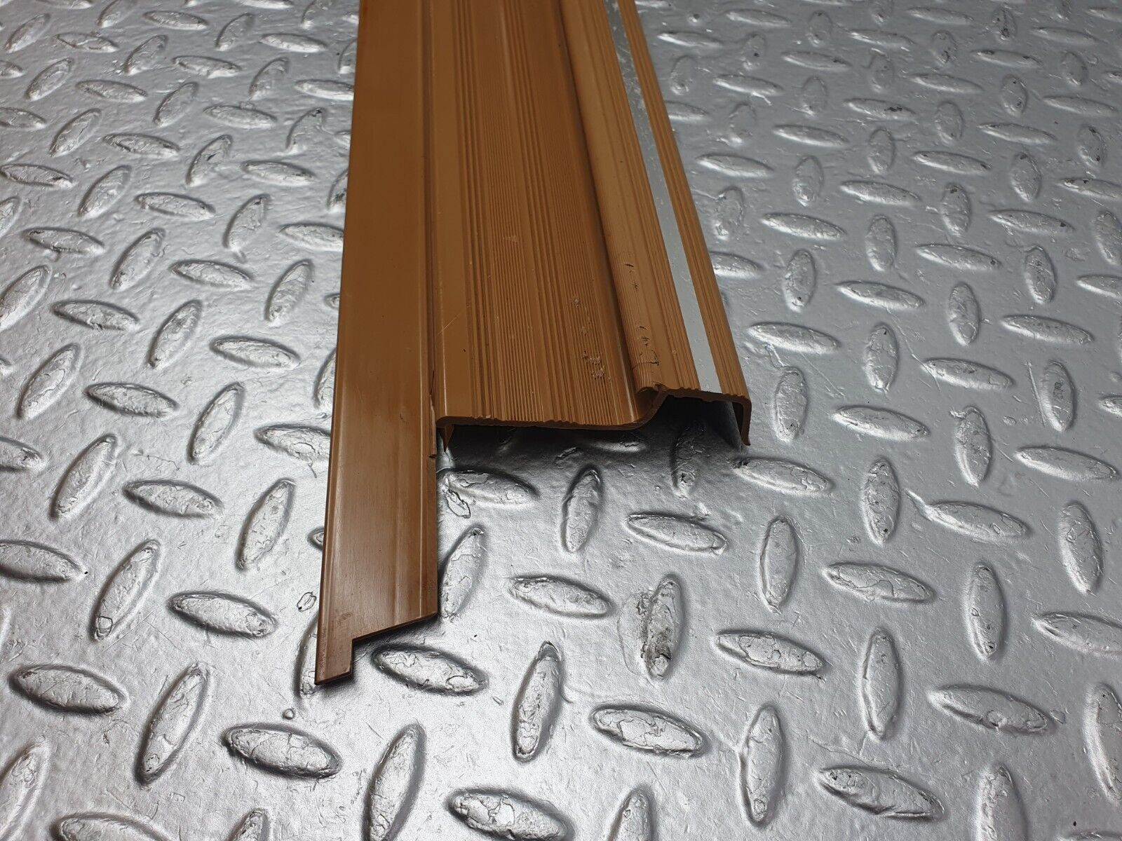 43500 Mercedes-Benz C126 380SEC Coupe Door Sill Left Side