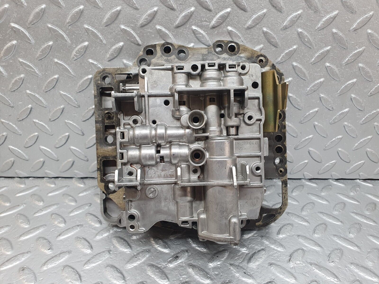 44239 Mercedes-Benz C107 350SLC Coupe Automatic Gearbox Valve Body 722.001 1162770401 1162701207