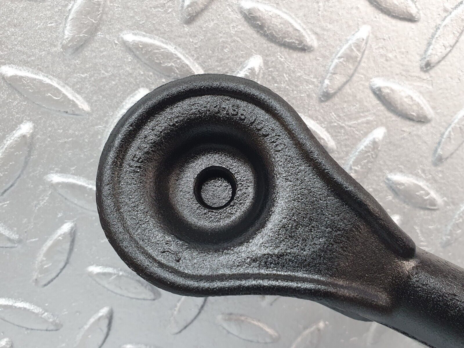 43142 Mercedes-Benz W108 280SE Strut Rear Axle Mount 1113510240 1113510340 1113510444