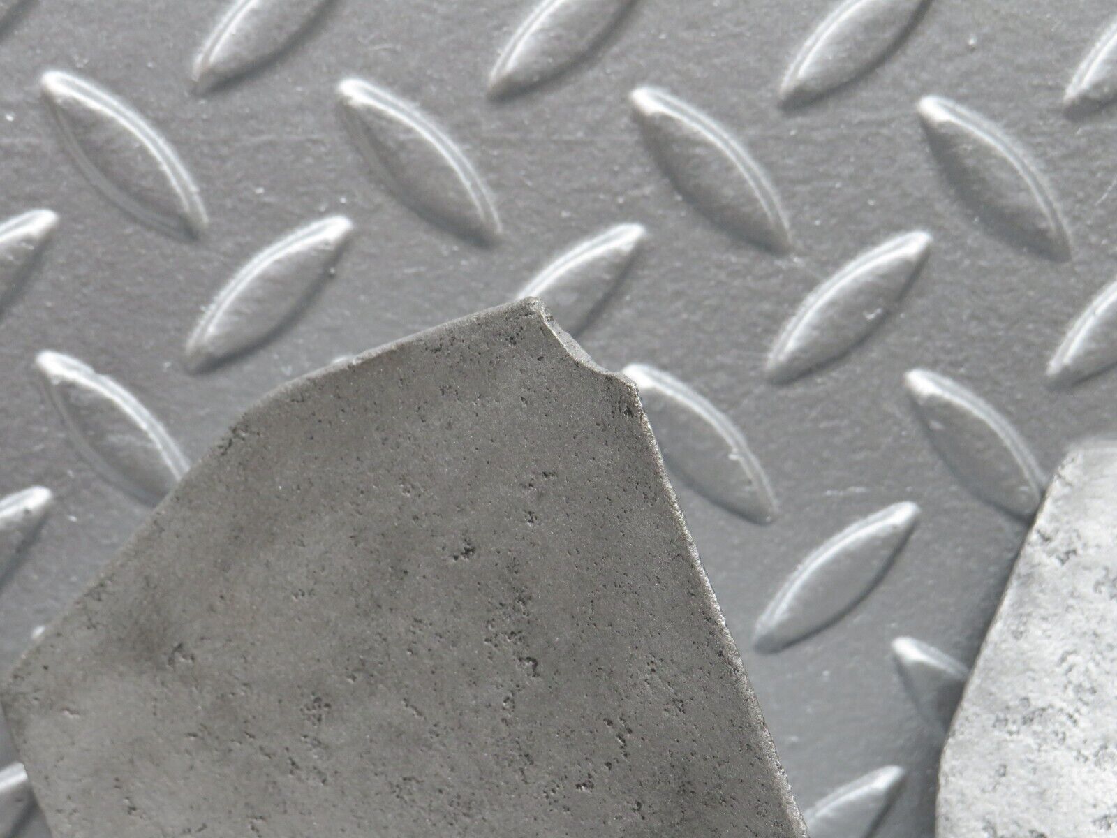 33054 Mercedes-Benz C107 R107 350 V8 Engine Cooling Fan