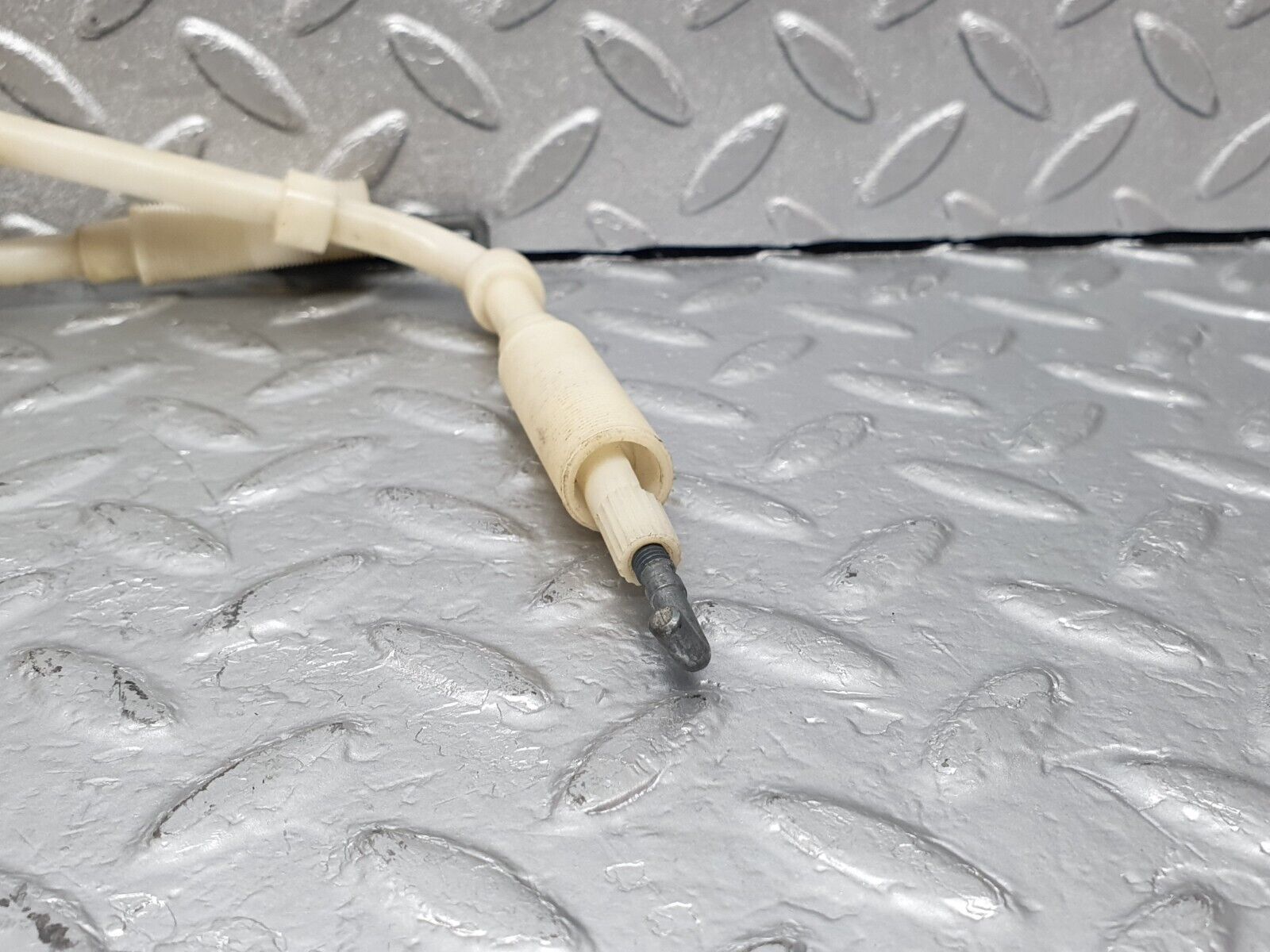 43645 Mercedes-Benz C126 380SEC Coupe Heater Regulator 1268300485