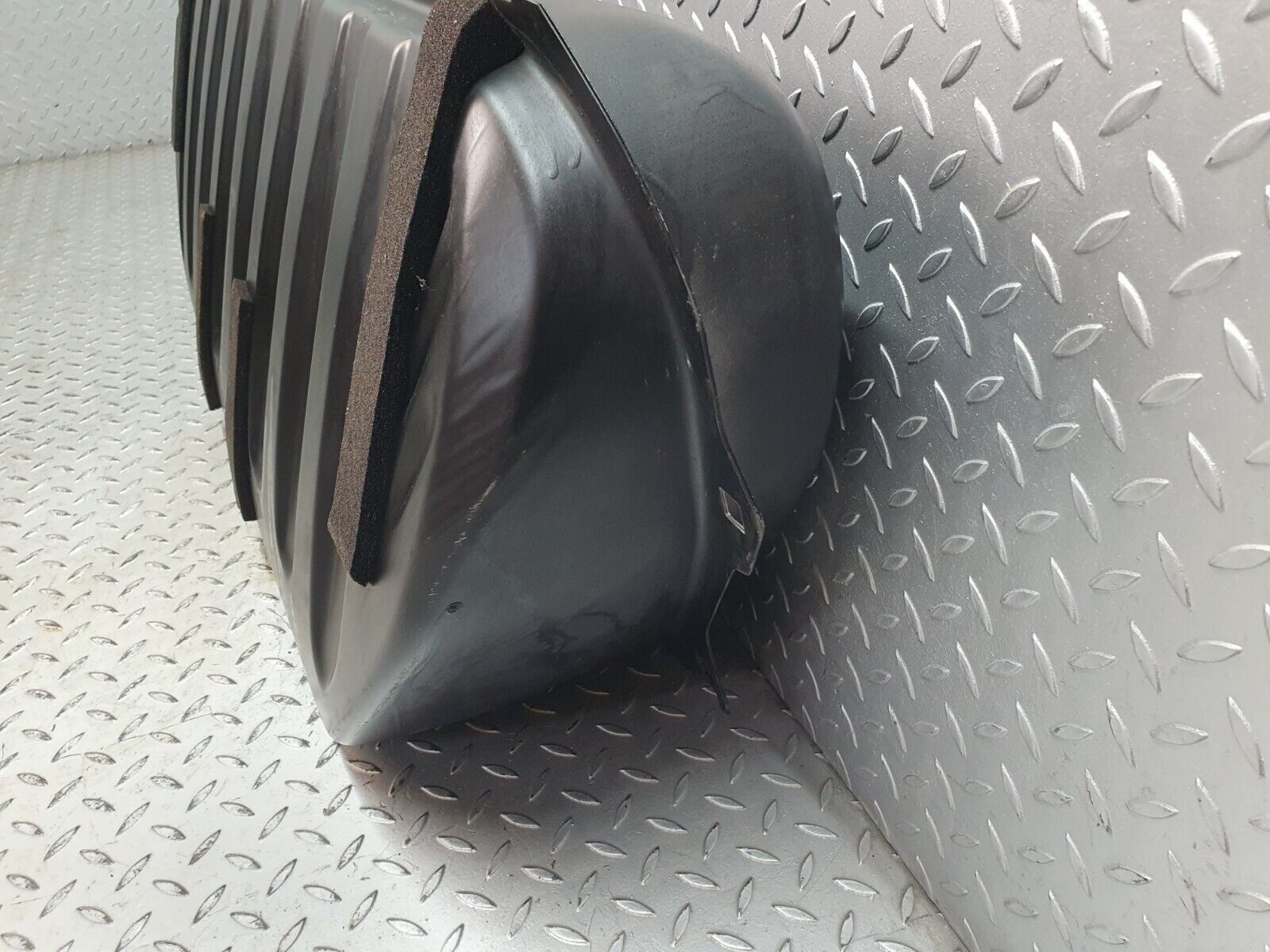 41732 Mercedes-Benz W124 200E Fuel Tank 2014710521