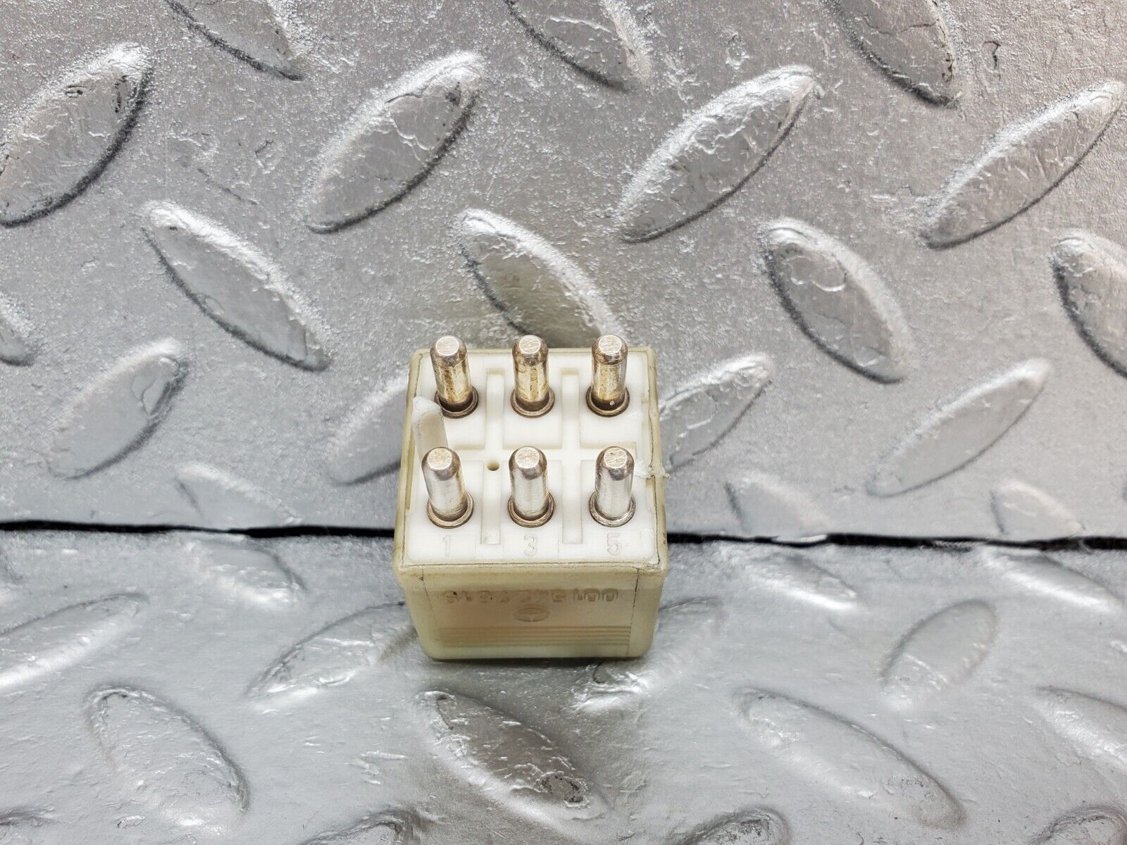 44945 Mercedes-Benz R129 300SL Coupe Door Window Control Relay 0015427819