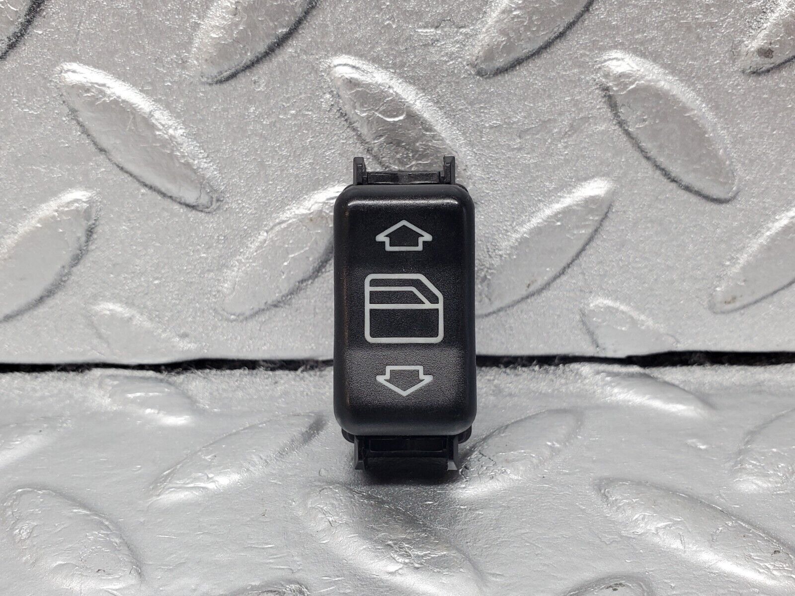 45657 Mercedes-Benz W126 420SE Electric Window Switch Right 1248204510