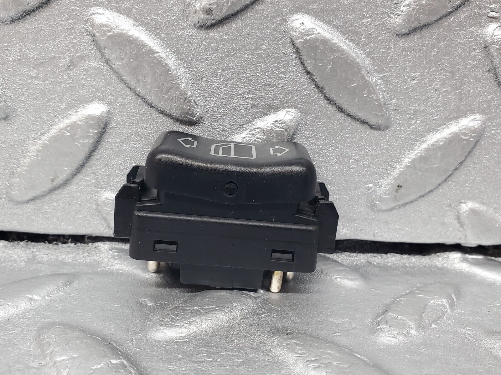 45657 Mercedes-Benz W126 420SE Electric Window Switch Right 1248204510