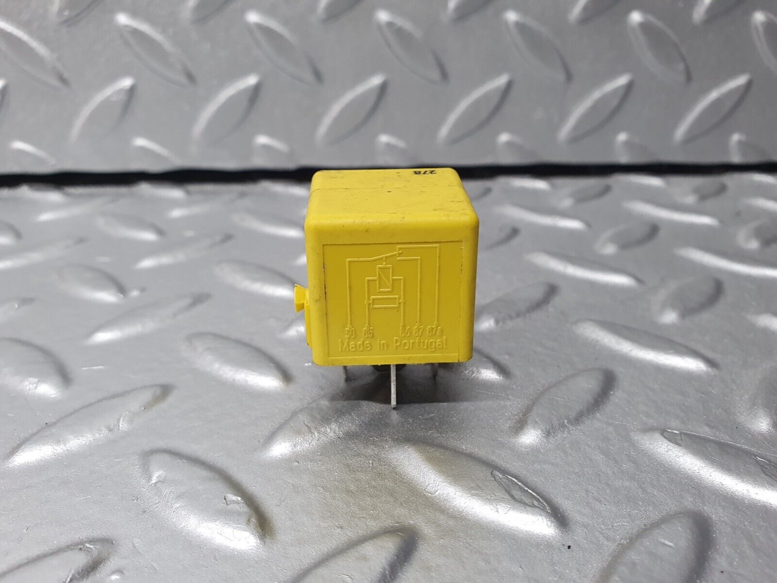 41797 Mercedes-Benz W202 C200 Multi Purpose Relay 0025421419