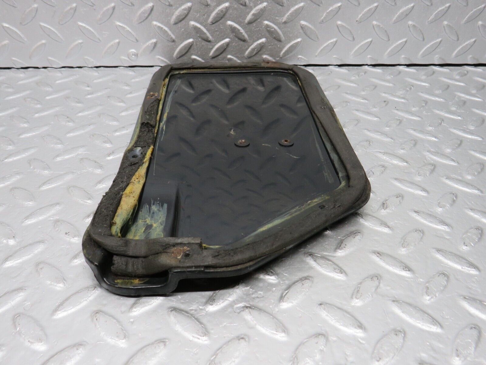 39212 Mercedes-Benz R107 500SL Heater Blower Housing Cover Lid