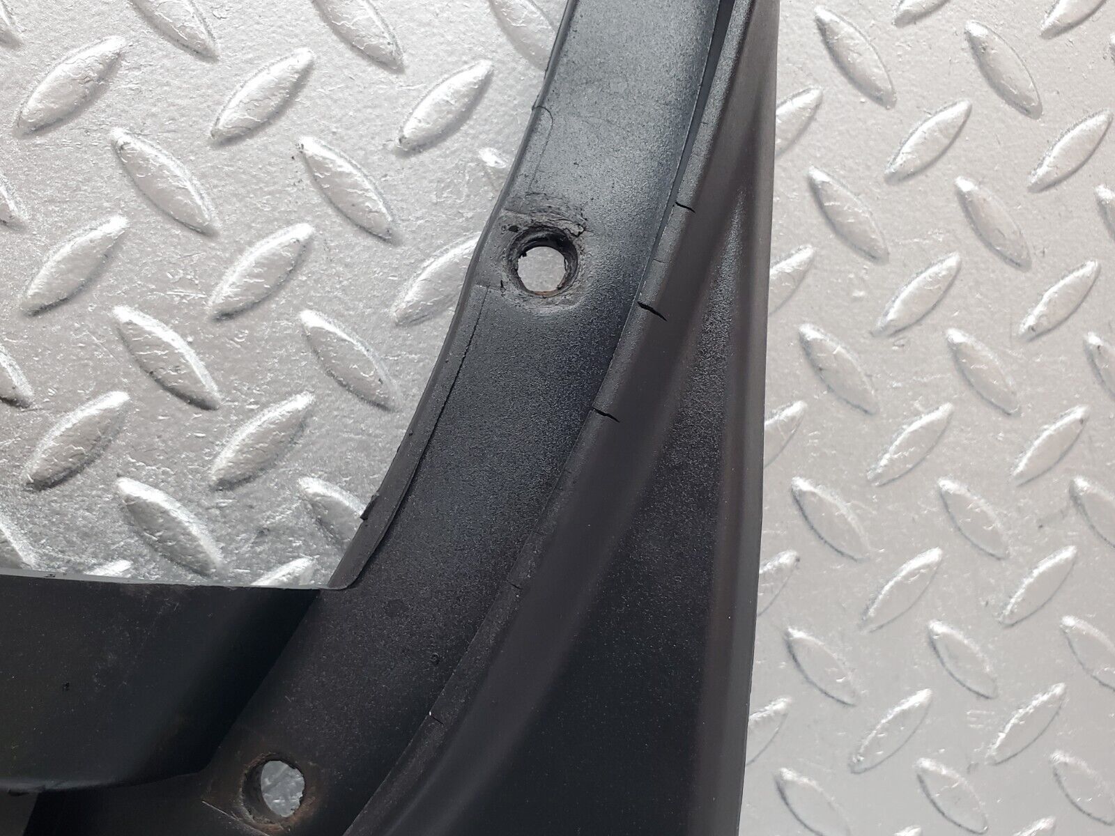 44833 Mercedes-Benz W124 220E Front Right Mud Flap