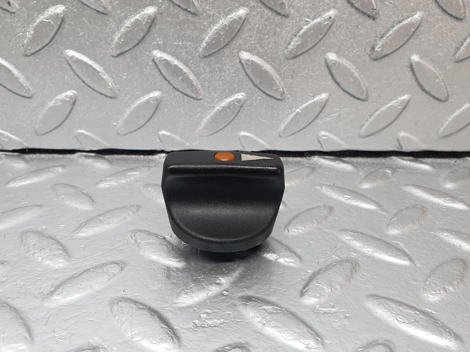 43659 Mercedes-Benz C126 380SEC Coupe Headlight Switch Knob 1265400083