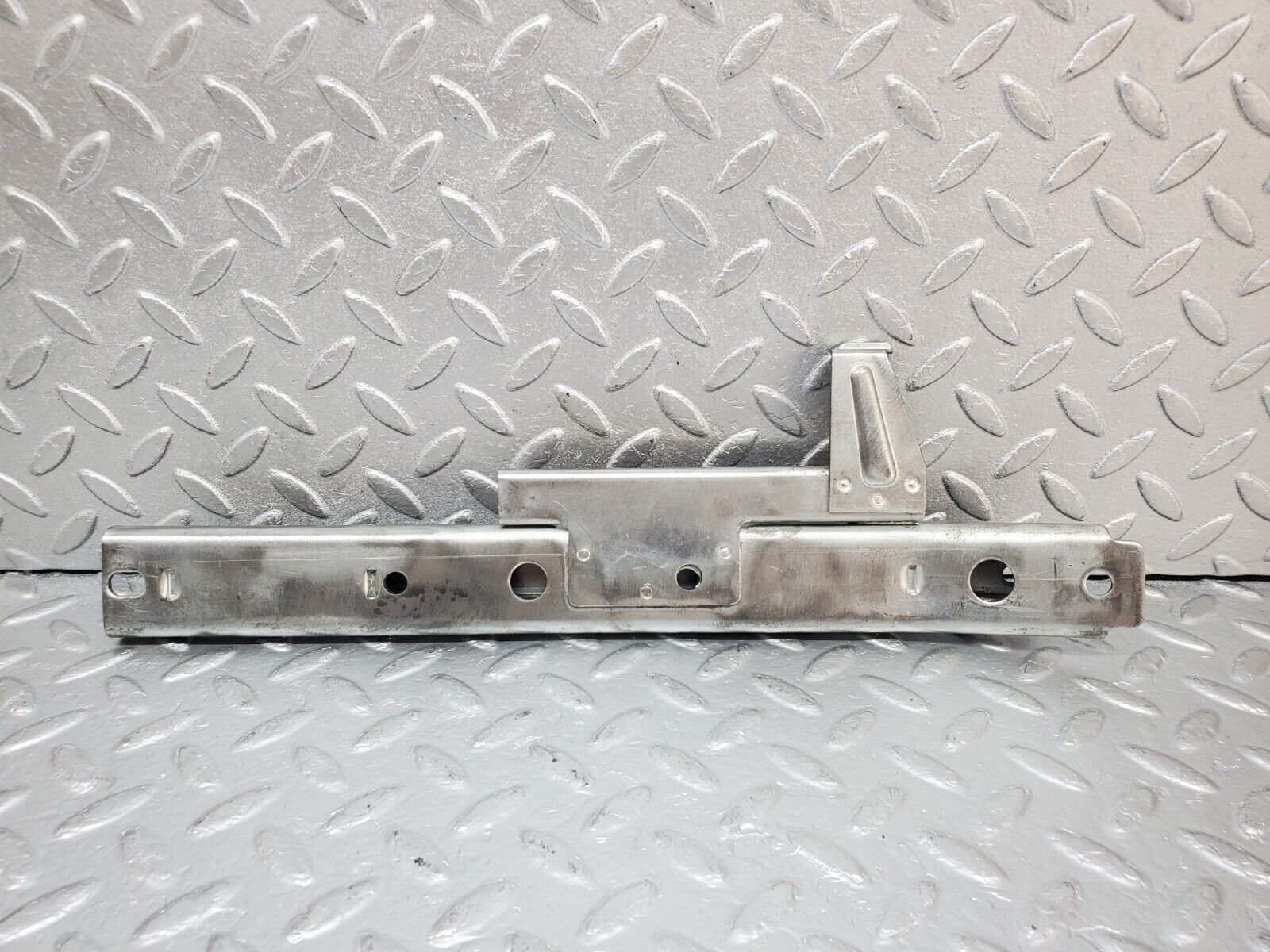 44533 Mercedes-Benz W123 280E Front Right Seat Rail Pair