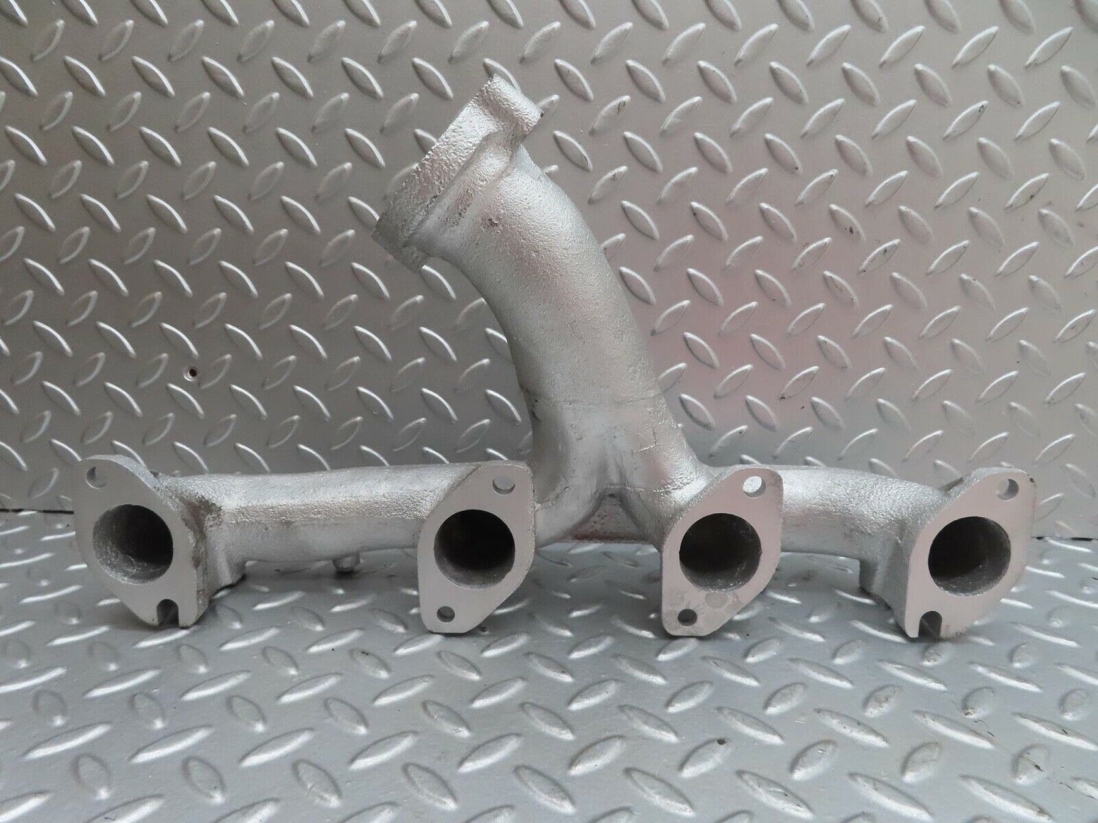 13803 Mercedes-Benz R107 450SL Exhaust Manifold Right 1171420301