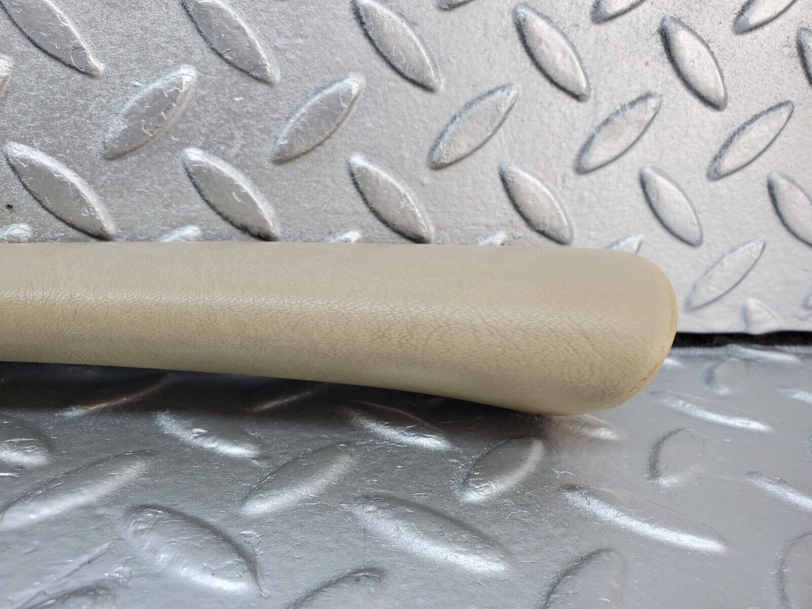 45604 Mercedes-Benz W126 420SE Front Left Door Interior Trim Beige