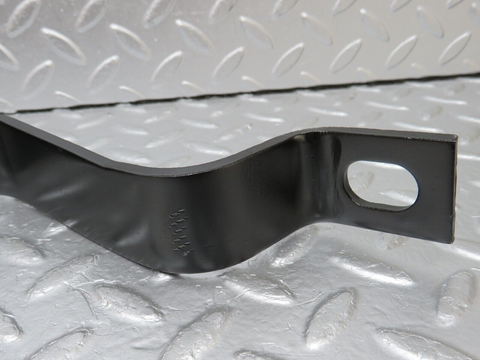 33555 Mercedes-Benz C107 R107 Front Left Bumper Bracket