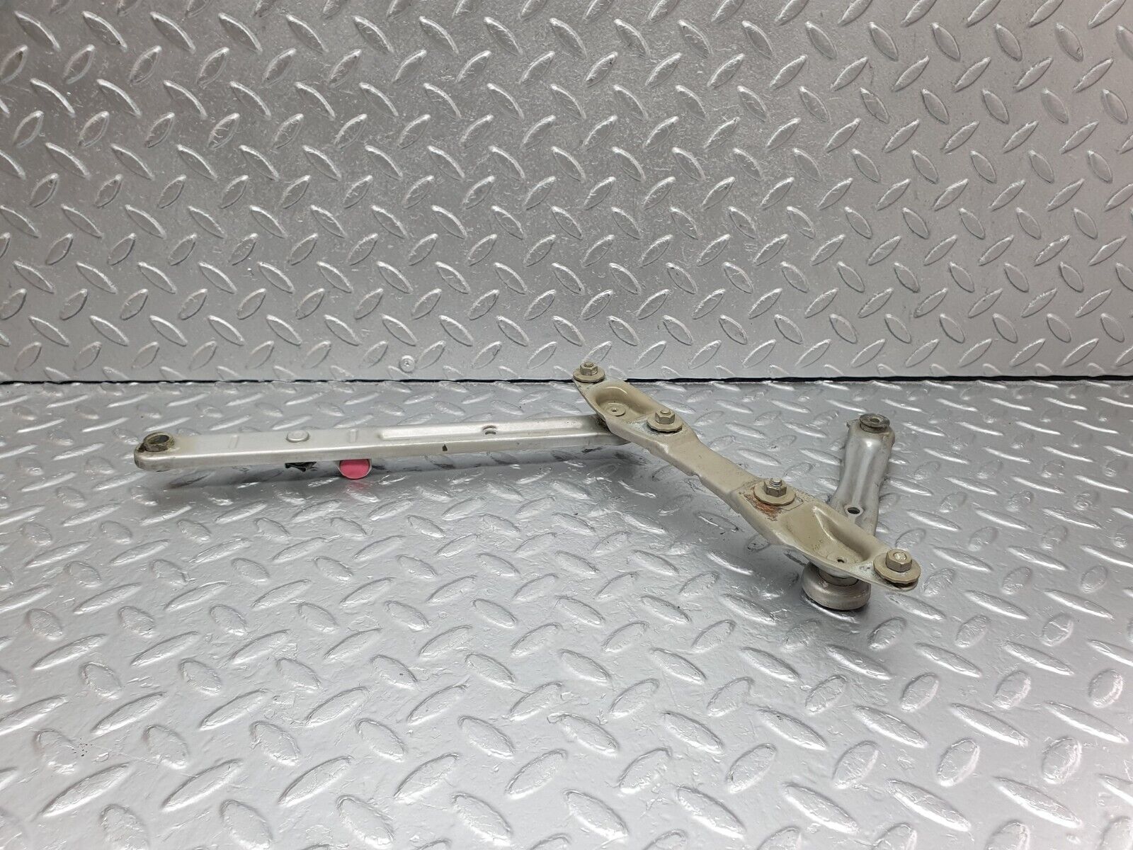 42854 Mercedes-Benz W201 190 2.0L Bonnet Hinge Left Side