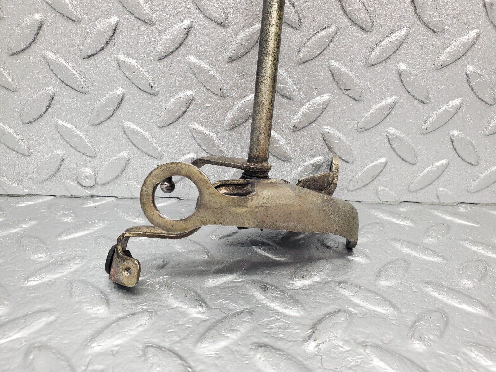 46071 Mercedes-Benz W126 420SE Throttle Linkage