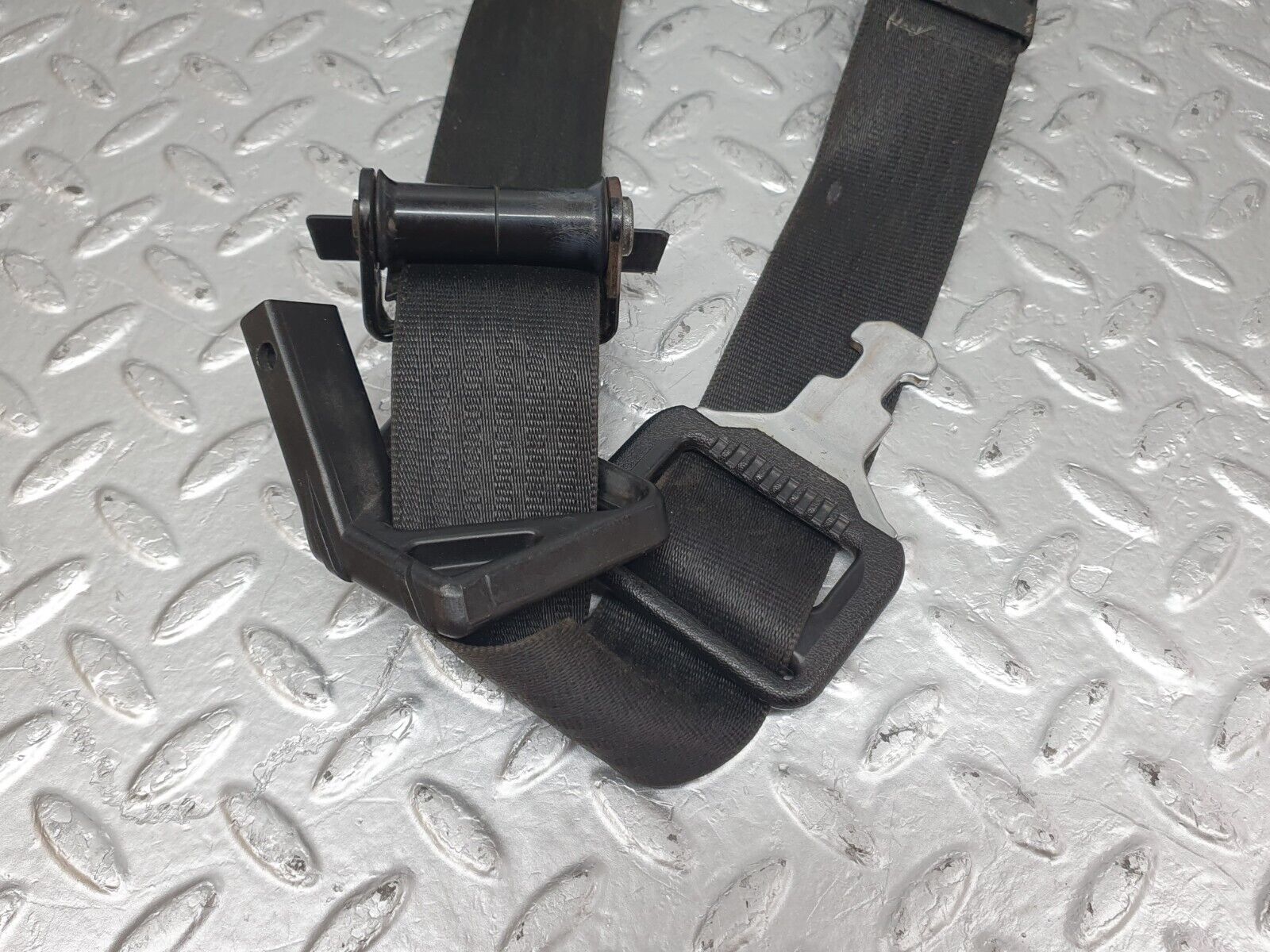 43865 Mercedes-Benz C126 380SEC Coupe Front Right Seat Belt With Buckle 1268603269