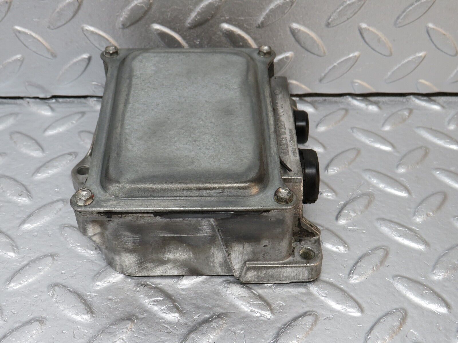 39814 Mercedes-Benz R107 350SL Ignition Control Unit 0227100001